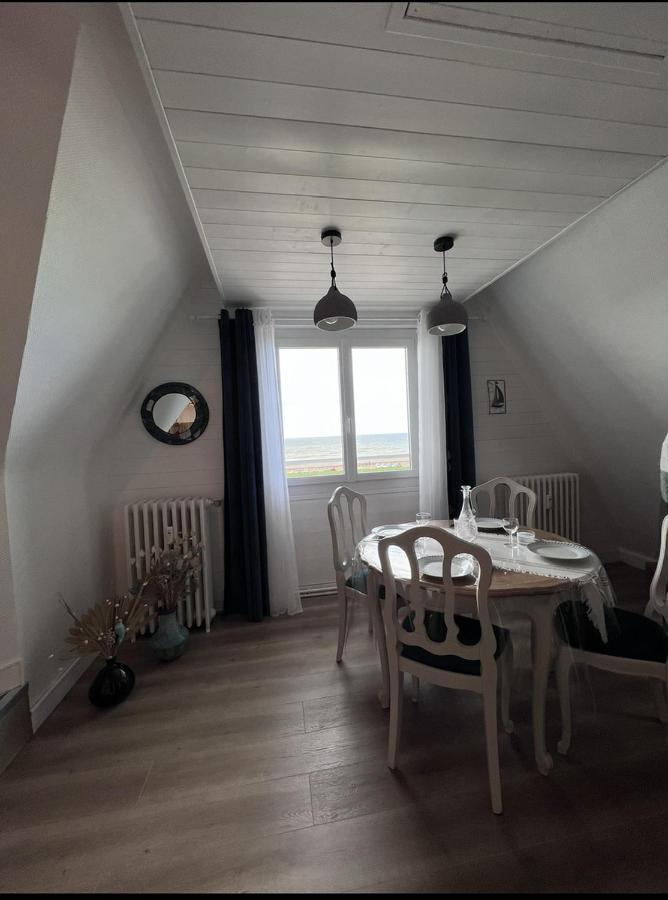 L'Air De La Mer Deux Etoiles Dieppe Ngoại thất bức ảnh